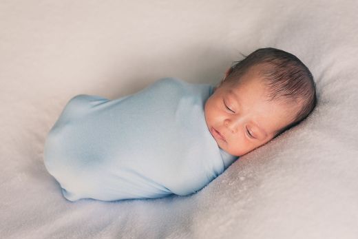 Baby Swaddle: The Complete Guide